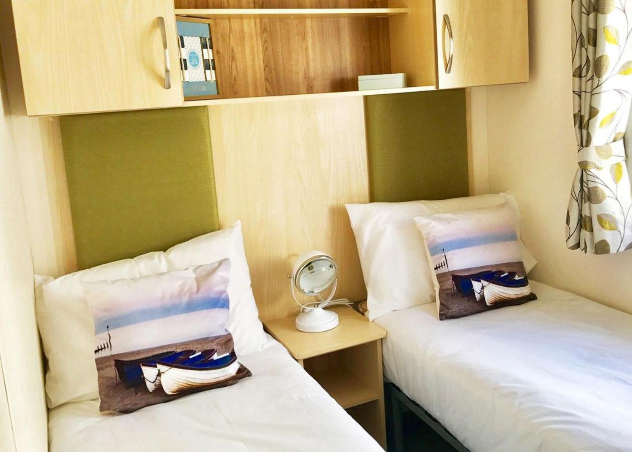 Barmouth Bay Holiday Park Llanddwywe 外观 照片